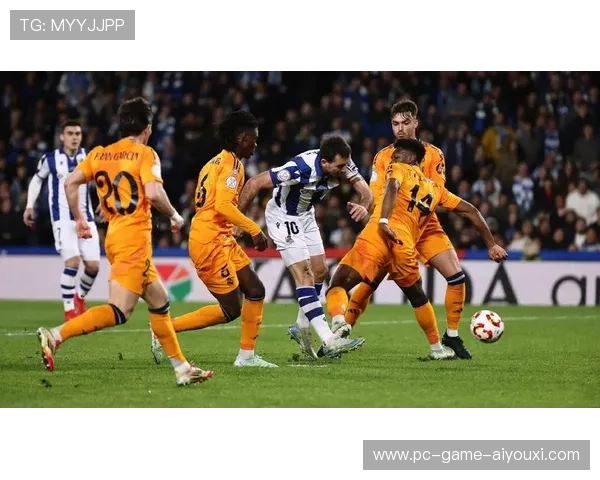 皇马球员之间缺少化学反应，进攻链条断裂